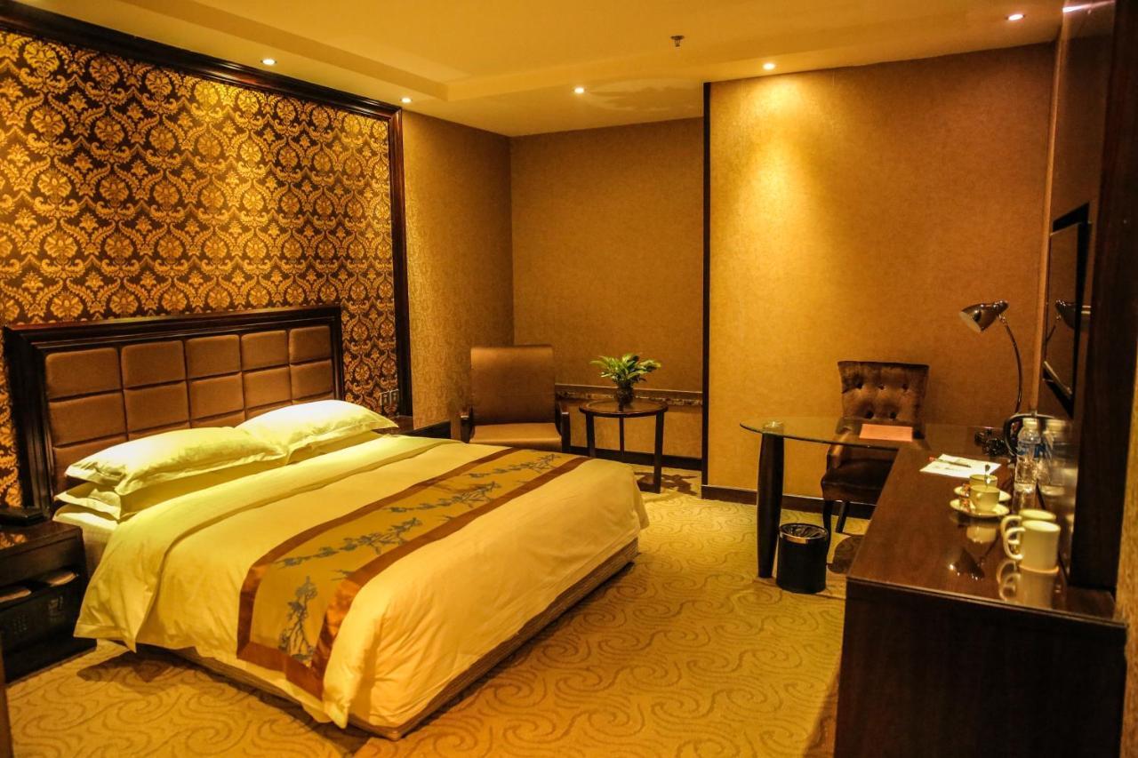 Days Guomen Hotel Beijing