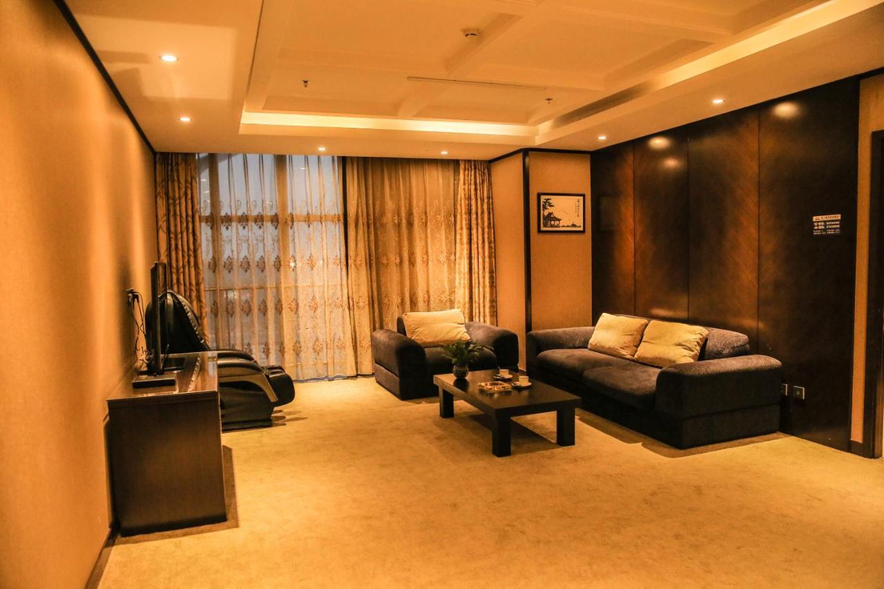 Hotel Days Guomen Beijing